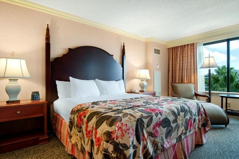 Готель Hilton New Orleans Airport Кеннер Номер фото
